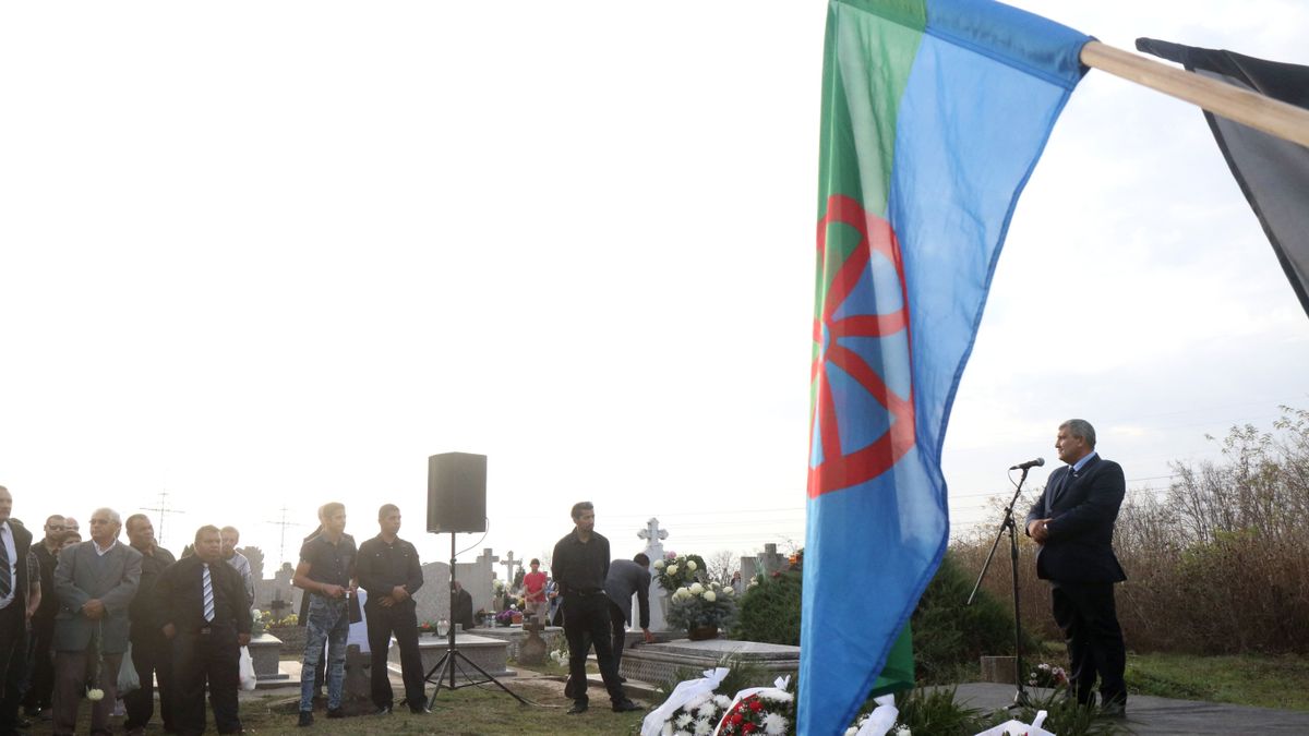 Fontosnak tartom, hogy amikor Magyarországon olyan filmeket mutatnak be, mint az Elk∗rtuk, akkor a romagyilkosokról is legyen egy filmünk