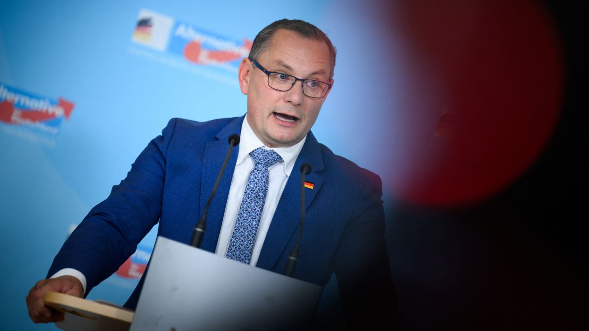 Megtámadhatták az AfD vezetőjét, kórházba kellett szállítani