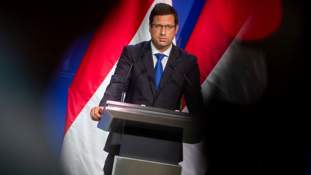 Gulyás Gergely válaszolt David Pressmannek: „Illetéktelen abban, hogy a magyar külpolitikát meghatározza”