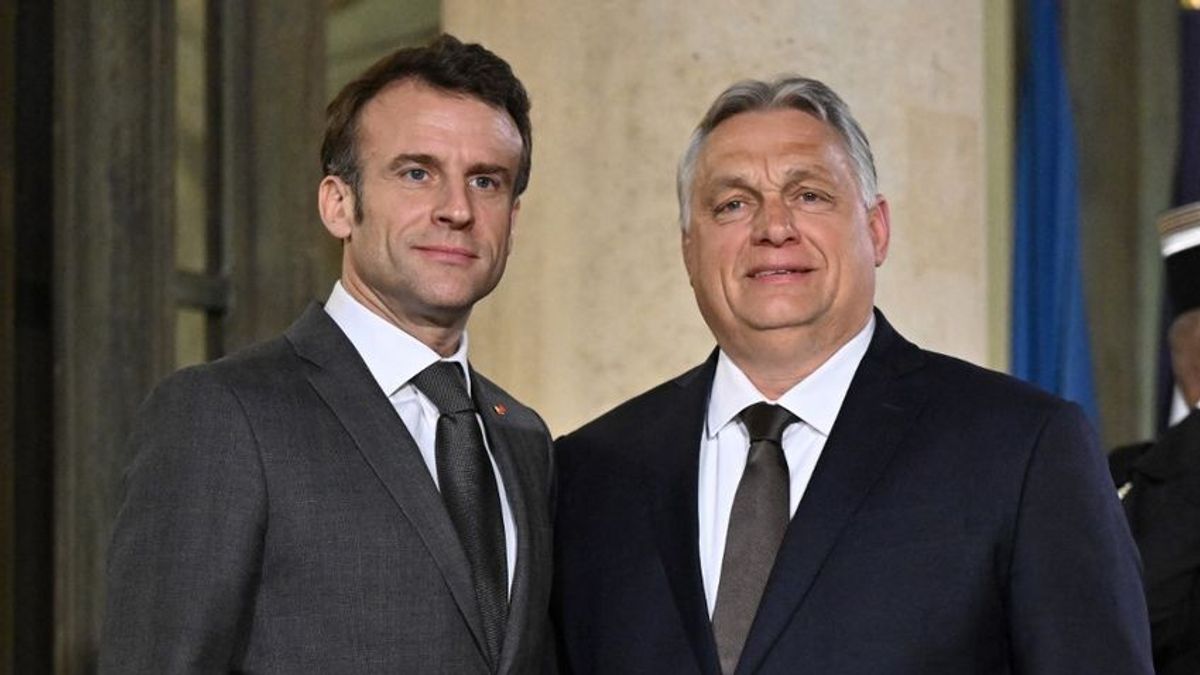 Macron szerint jól jöhet Orbán jó kapcsolata Putyinnal