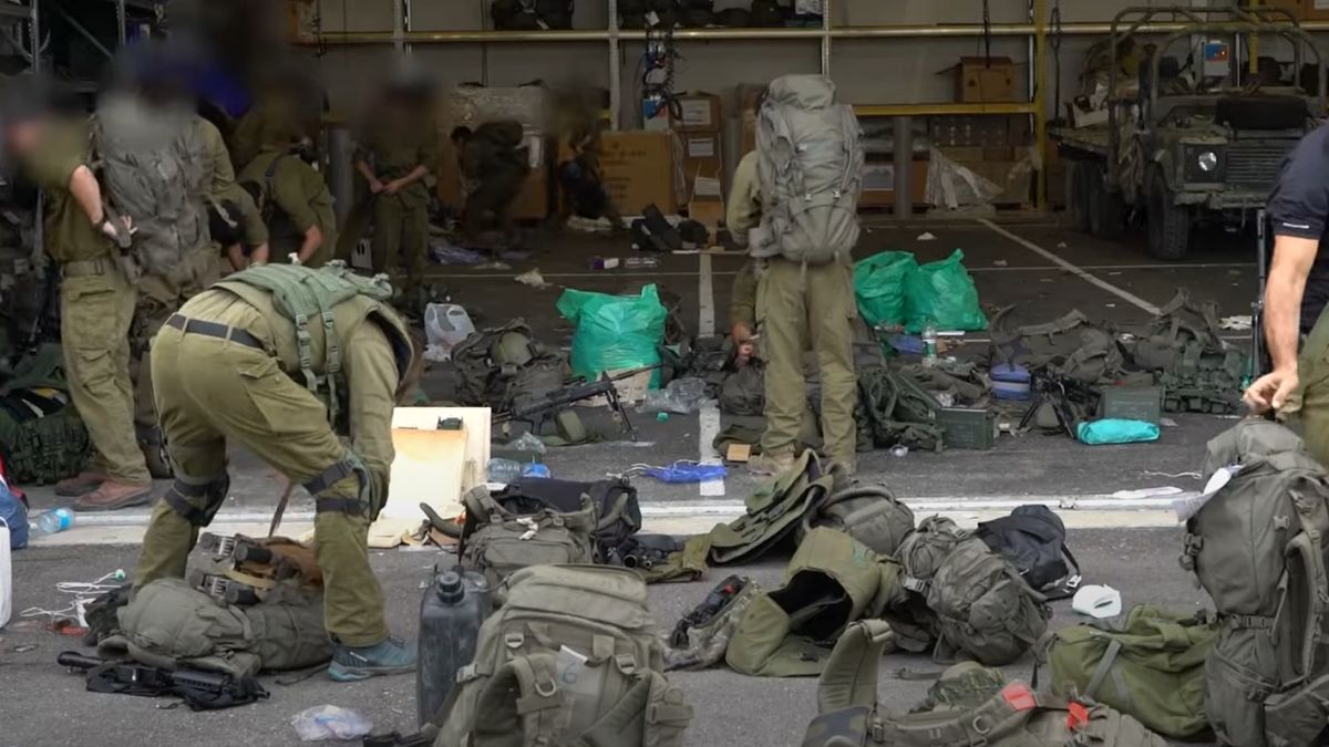 Budapesten és Debrecenben tanuló izraeli fiatalok keresnek repjegyeket, hogy hazamenjenek tartalékosnak