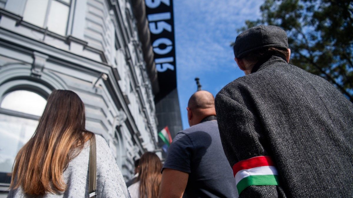 A 21. század forradalma érik!