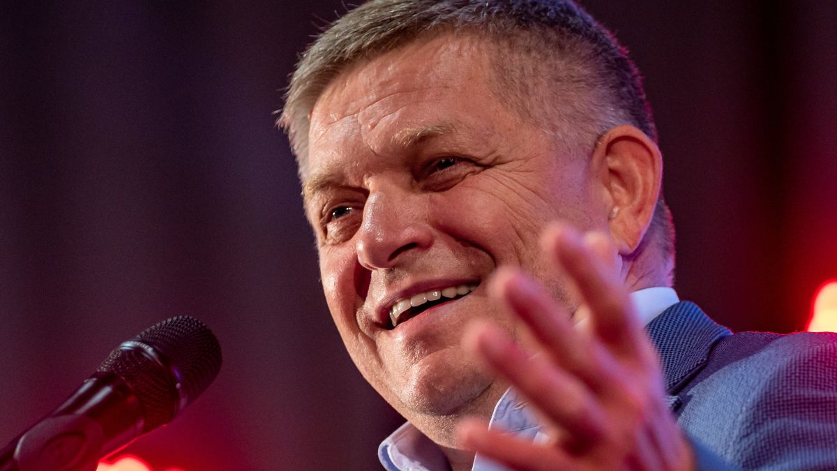 Így daloltak Ficóék a választási győzelem után (videó)