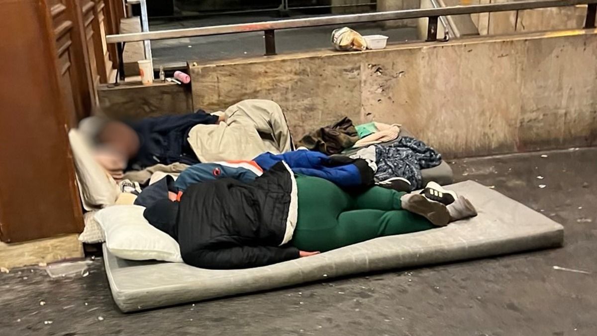 Karácsony csak hebeg-habog a budapesti hajléktalanhelyzetről