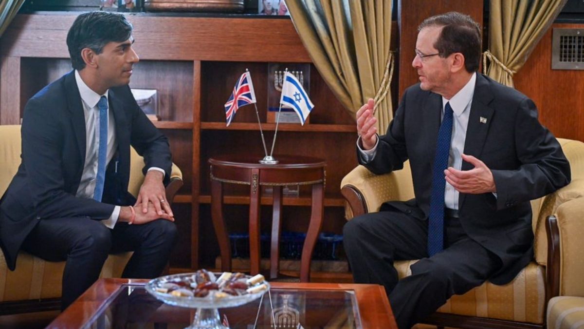 A brit miniszterelnök is megérkezett Izraelbe