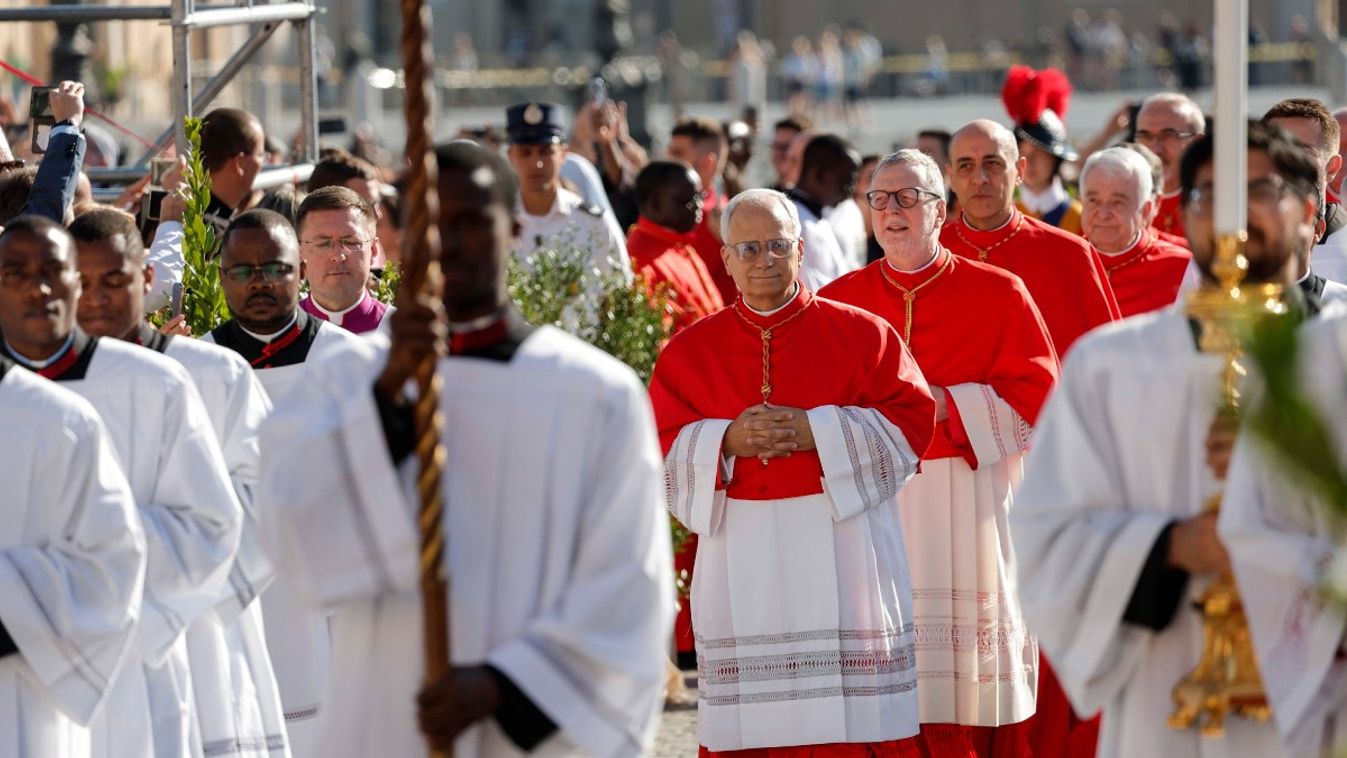 Új bíborosok a Ferenc pápa által tartott 2023. október elsejei konzisztóriumon, a Vatikánban.