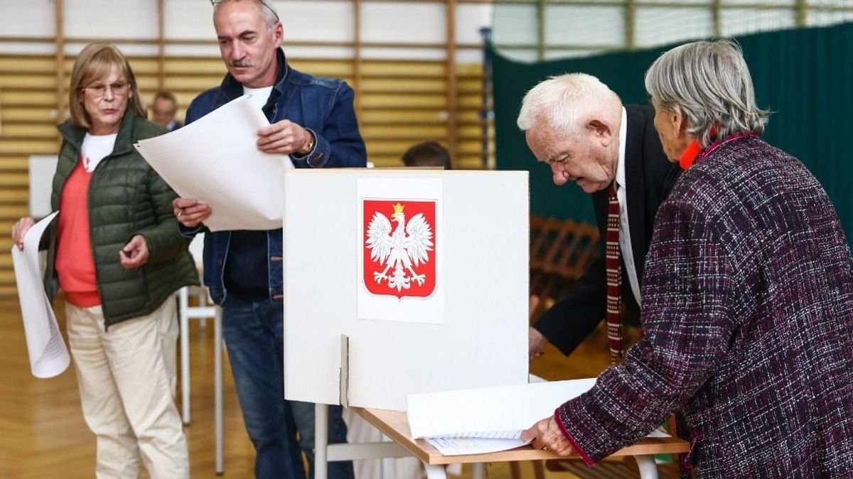 Kezdenek jönni a hivatalos eredmények a lengyel választásról