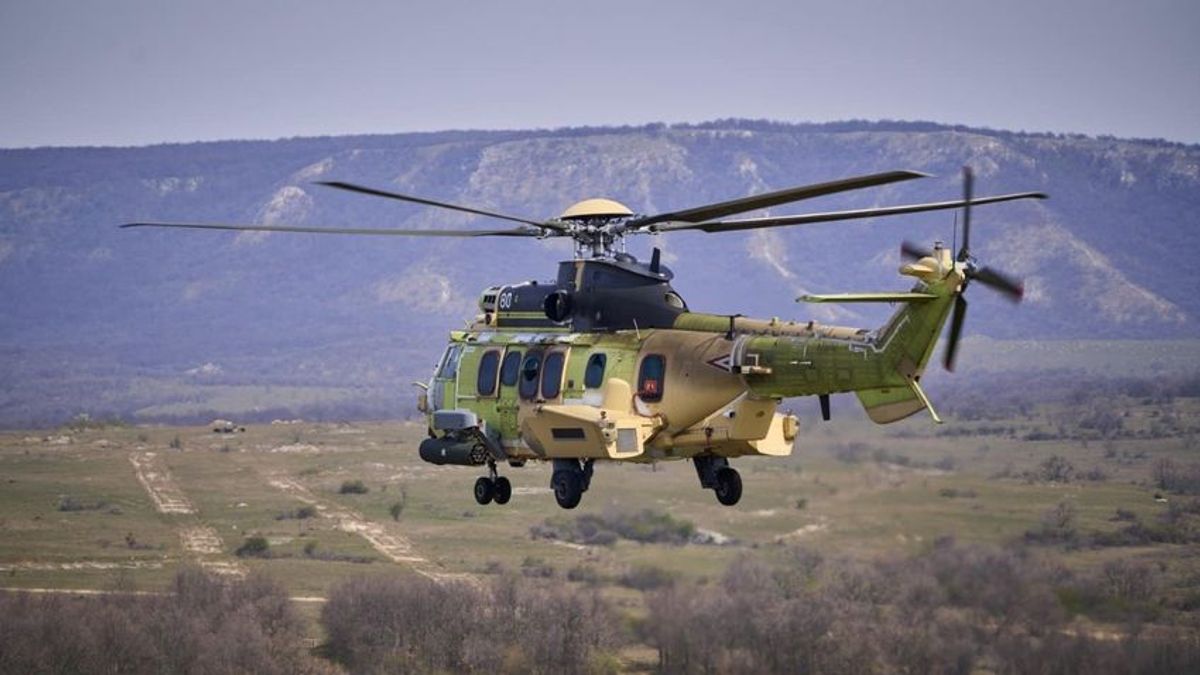 Harci helikopterek szállnak a Balaton fölé