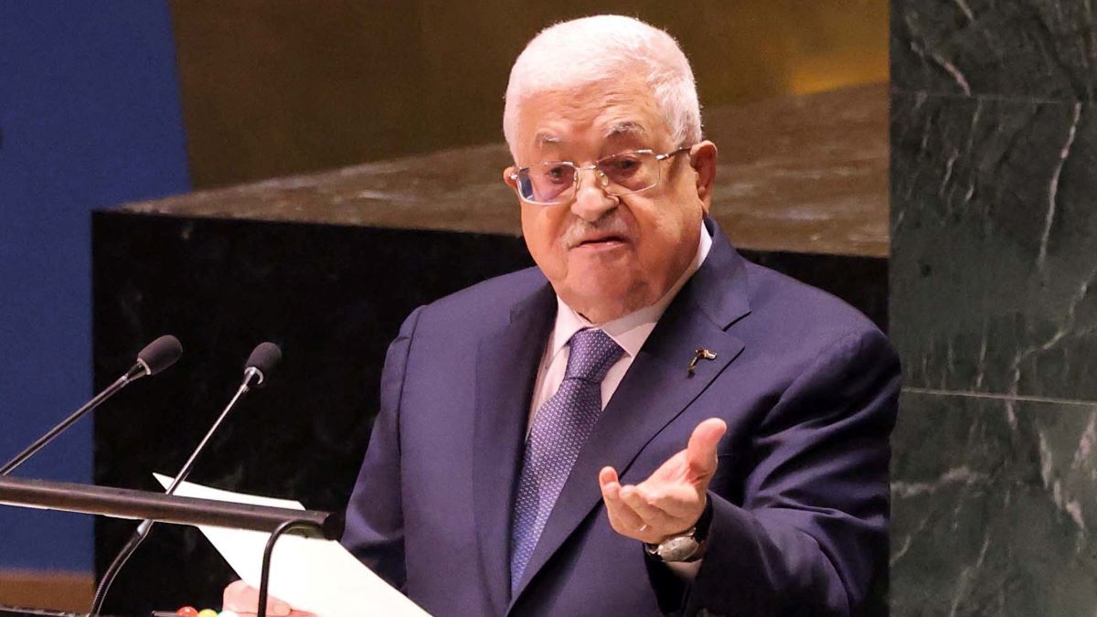 A palesztinoknak joguk van megvédeniük magukat – mondja Mahmúd Abbász