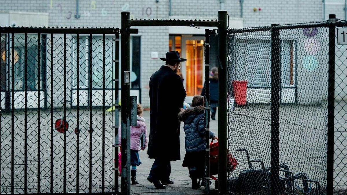 Rettegés Amszterdamban: nem merik kinyitni pénteken a zsidó iskolákat