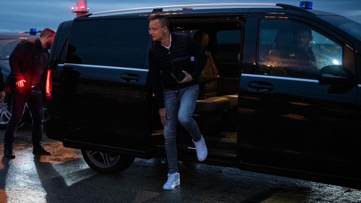 Komoly veszélyre figyelmeztetett Szijjártó Péter