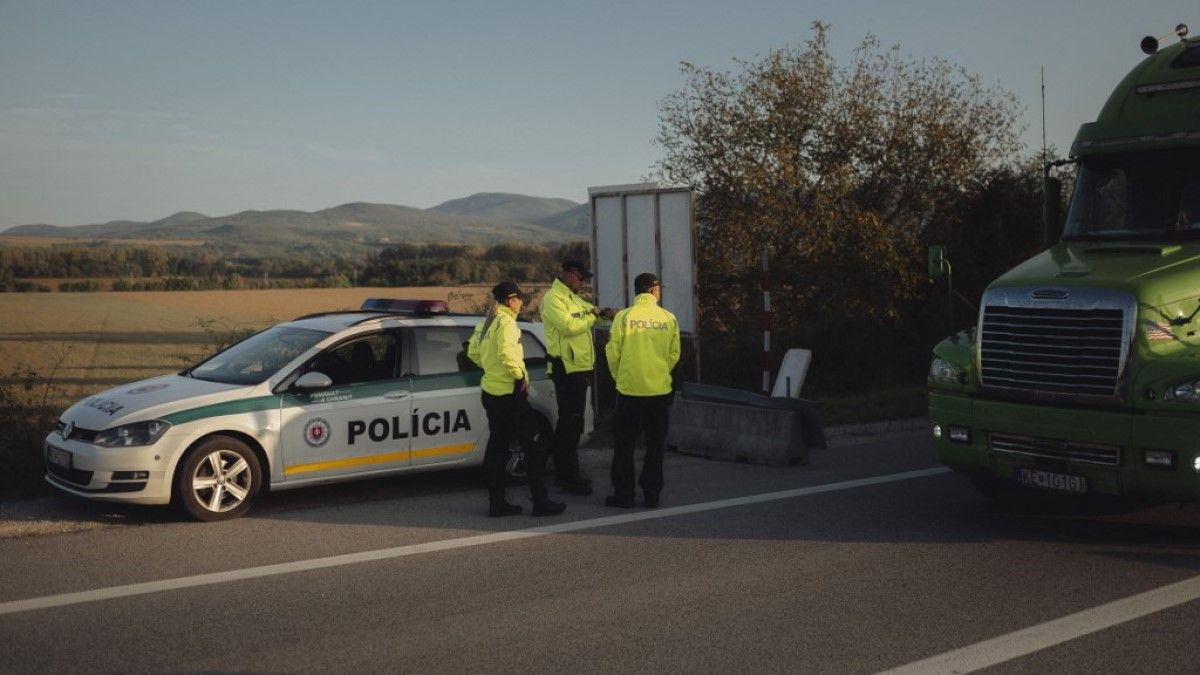 Szlovákia újra meghosszabbította a határellenőrzést Magyarországgal közös határain