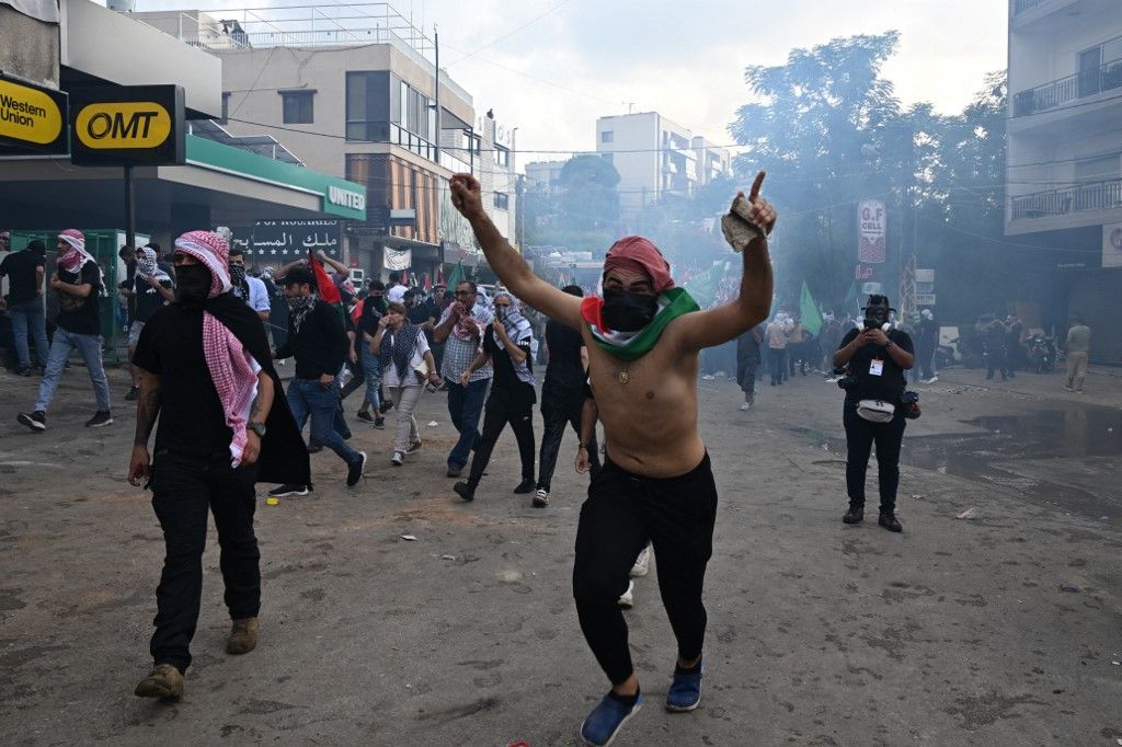 Demonstration held in Lebanon to condemn Israel and solidarity with Gaza