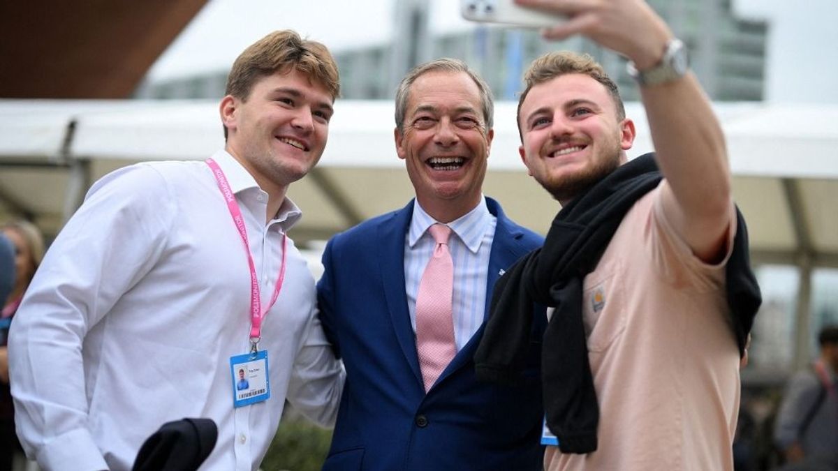 Nigel Farage: Hamarosan én fogom vezetni a Konzervatív Pártot!