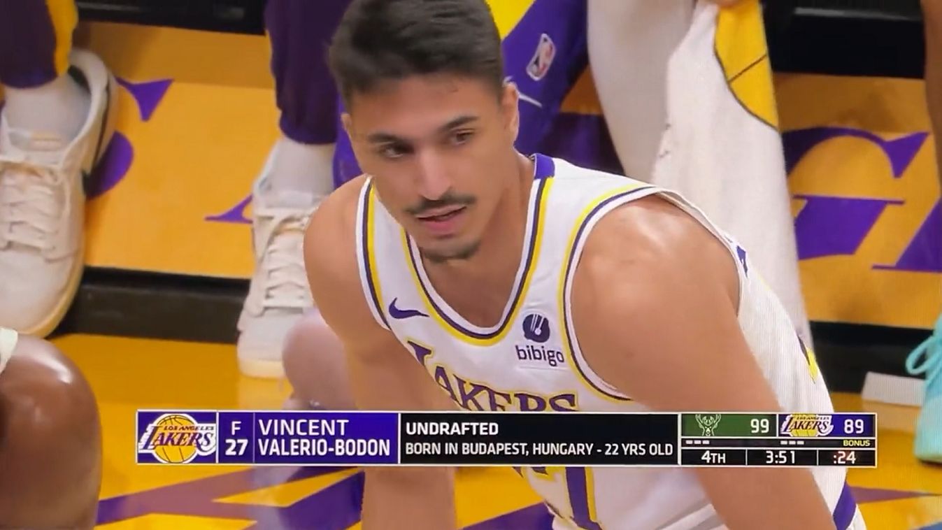 Valerio-Bodon Vincent a Los Angeles Lakers mezében az NBA előszezonjában rendezett Los Angeles Lakers - Milwaukee Bucks mérkőzésen