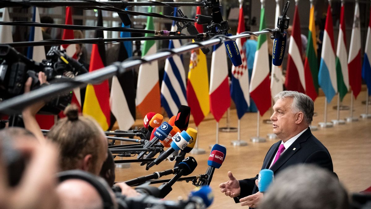 Orbán Viktor Brüsszelben: Aki a migrációt támogatja, az a terrorizmust is támogatja