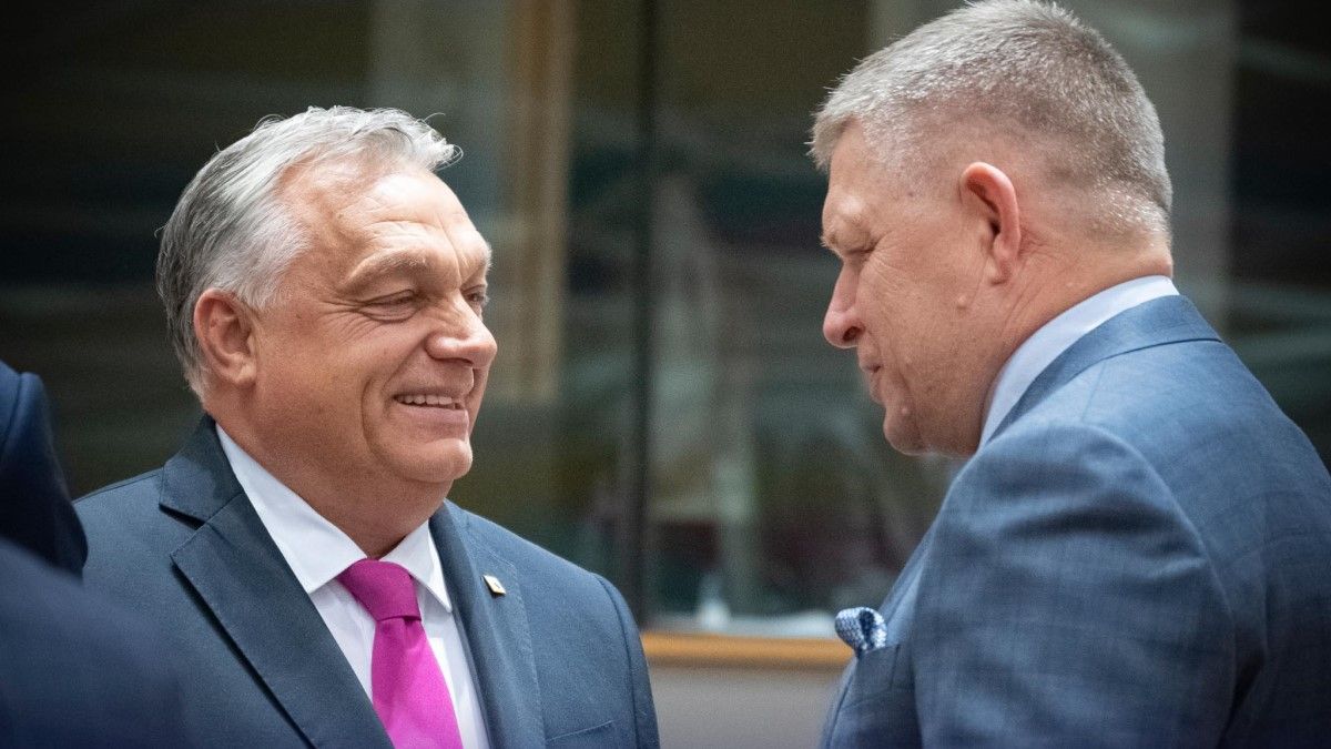 „Vitajte” – Robert Ficóval közös képet posztolt Orbán Viktor