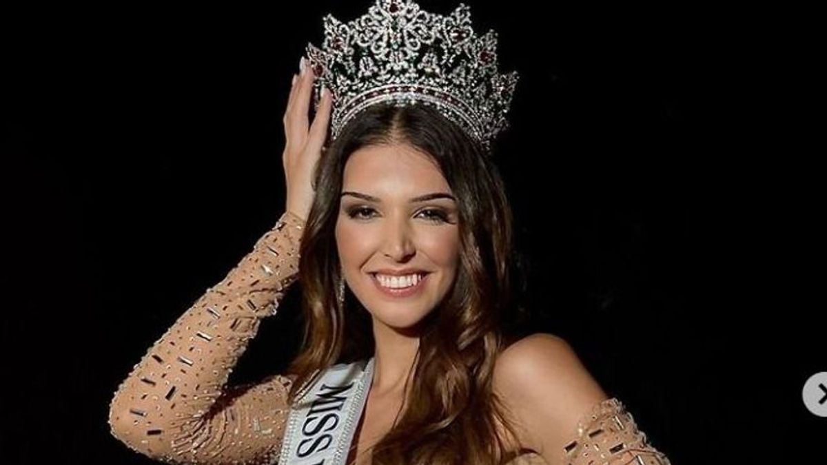 Hölgyeim! Tudom, nagyon sokat szenvedtek már azért is, hogy ide eljussanak