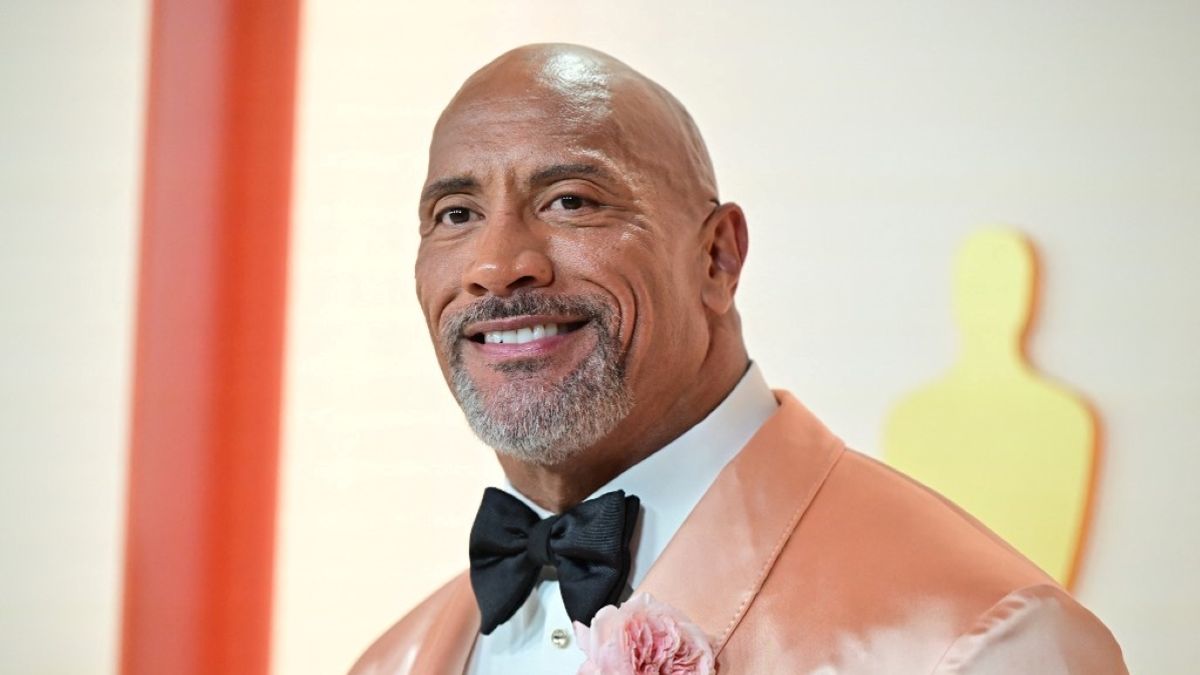 Kifehérítették Dwayne Johnson viaszszobrát, a színész kiverte a balhét