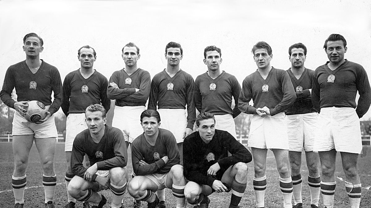 Sokat olvasgattam mostanában az Aranycsapatról