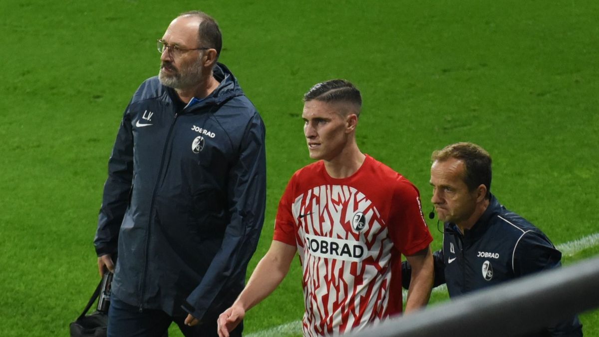 Egyből a válogatottra gondoltam, és arra, hogy ilyen nincs! - a sérülése miatt lecserélt Sallai Roland Topolyán, a Mandinernek