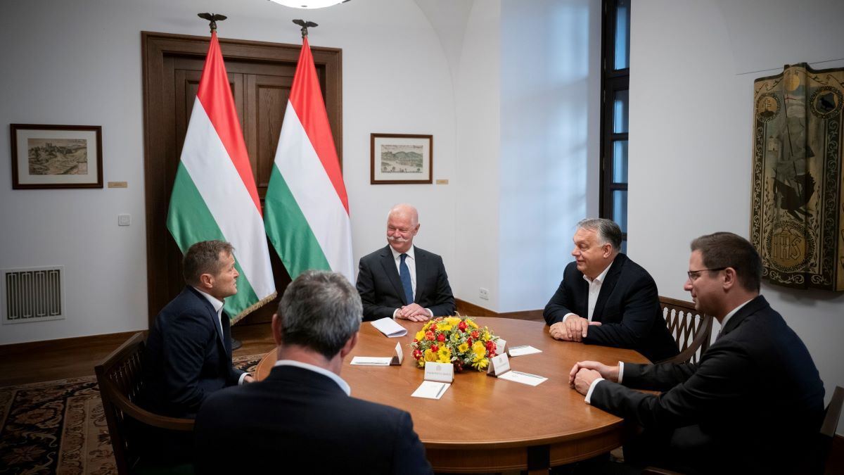 Orbán Viktornál járt Krausz Ferenc