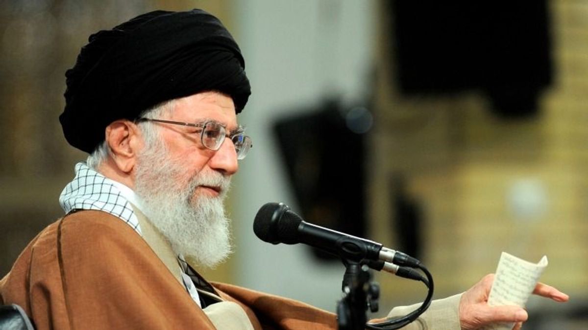 „Rövidesen nagyon sajnálni fogjátok a barbár tetteiteket!” – üzente Izrael az iráni ajatollahnak