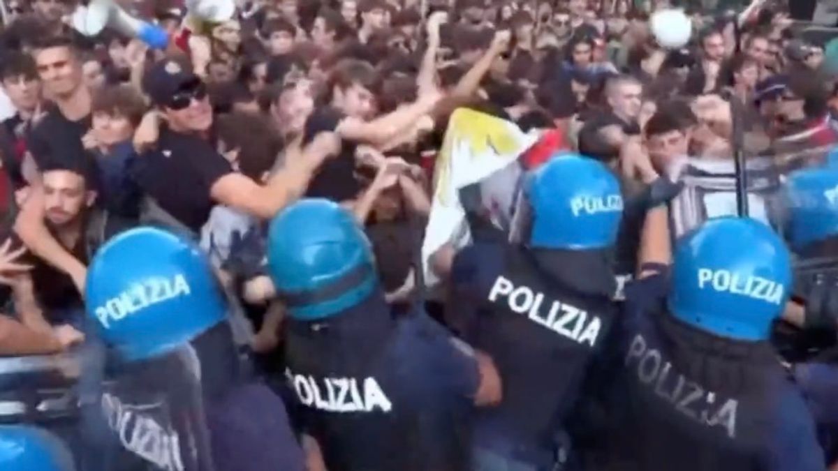 Tüntetők tűztek össze rendőrökkel Rómában egy terrorpárti demonstráción (VIDEÓ)