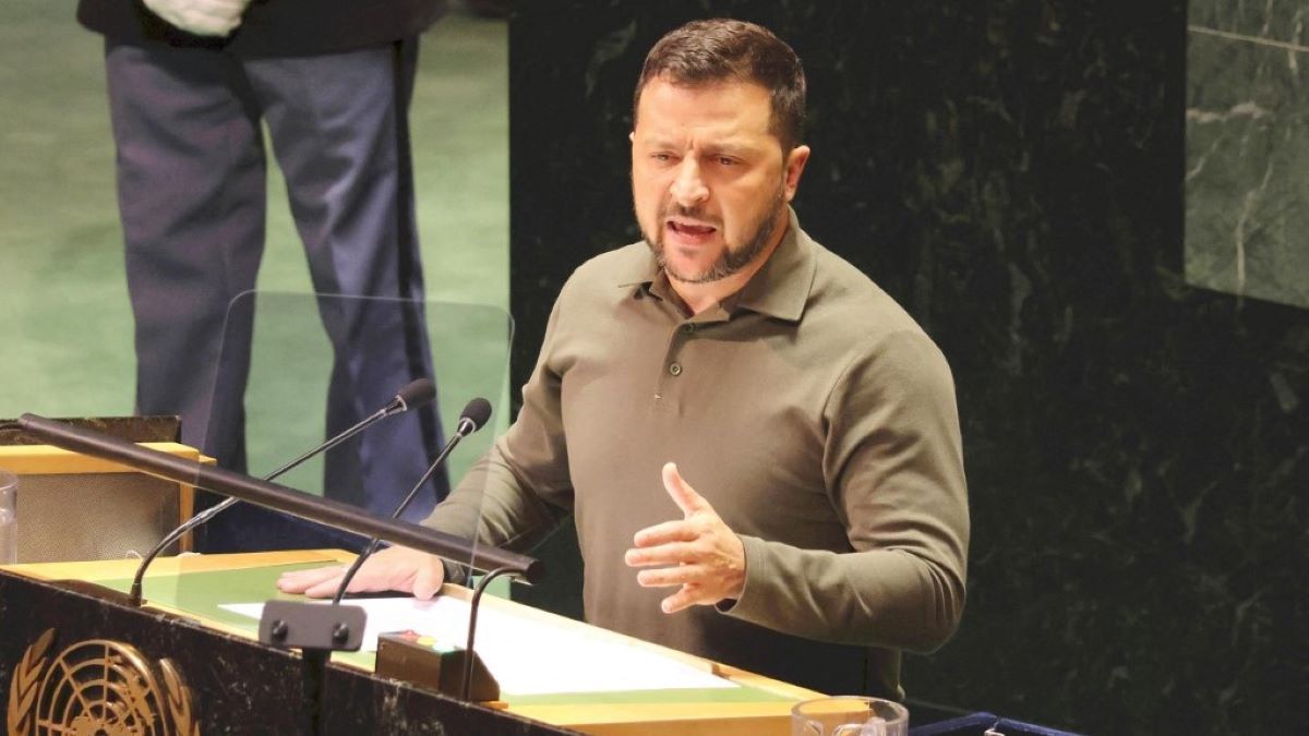 Axios: eredetileg Ukrajnának szánt tüzérségi lövegeket küld az USA Izraelnek