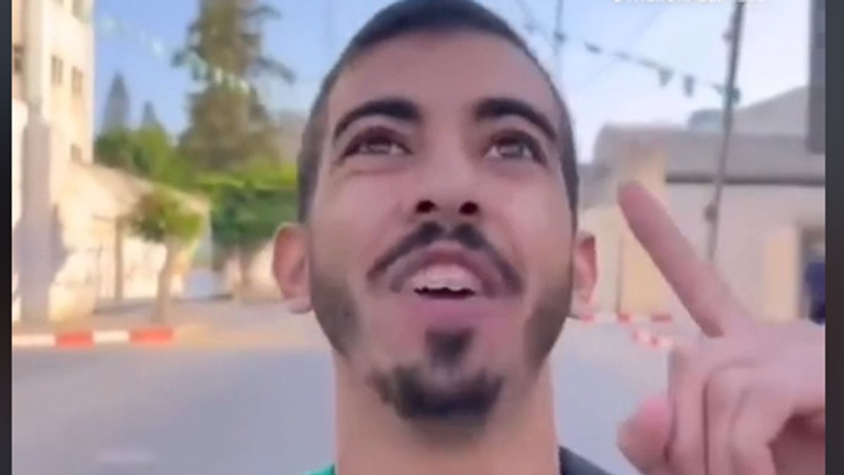 Bayer Zsolt: Nézegessen idióta, palesztin vadbarmot örömködni mások halálán, majd bőgni a válaszcsapáson