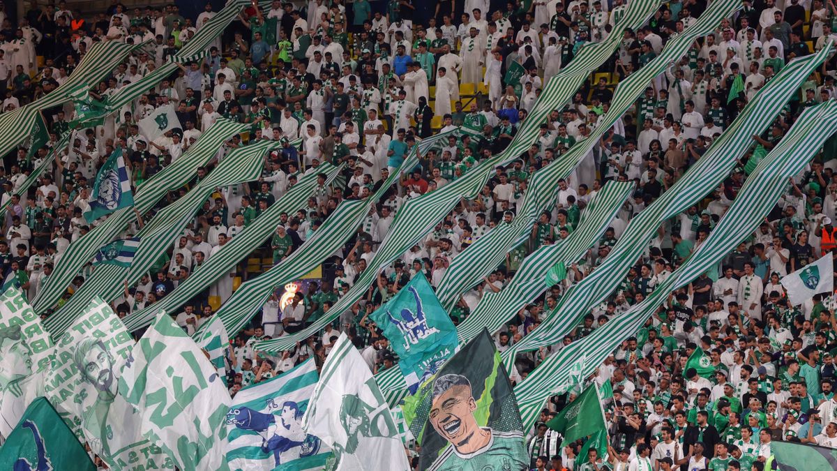 A szaúdiak ölébe hullik a labdarúgó világbajnokság