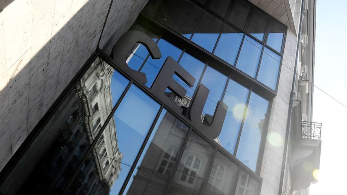 Ingyenes kurzusokat hirdet a CEU budapesti szabadegyeteme