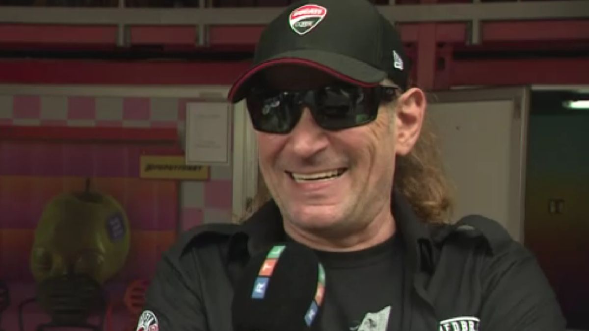 „A hajuk is milyen?” – Lukács László kendőzetlenül a Carson Comáról (VIDEÓ)