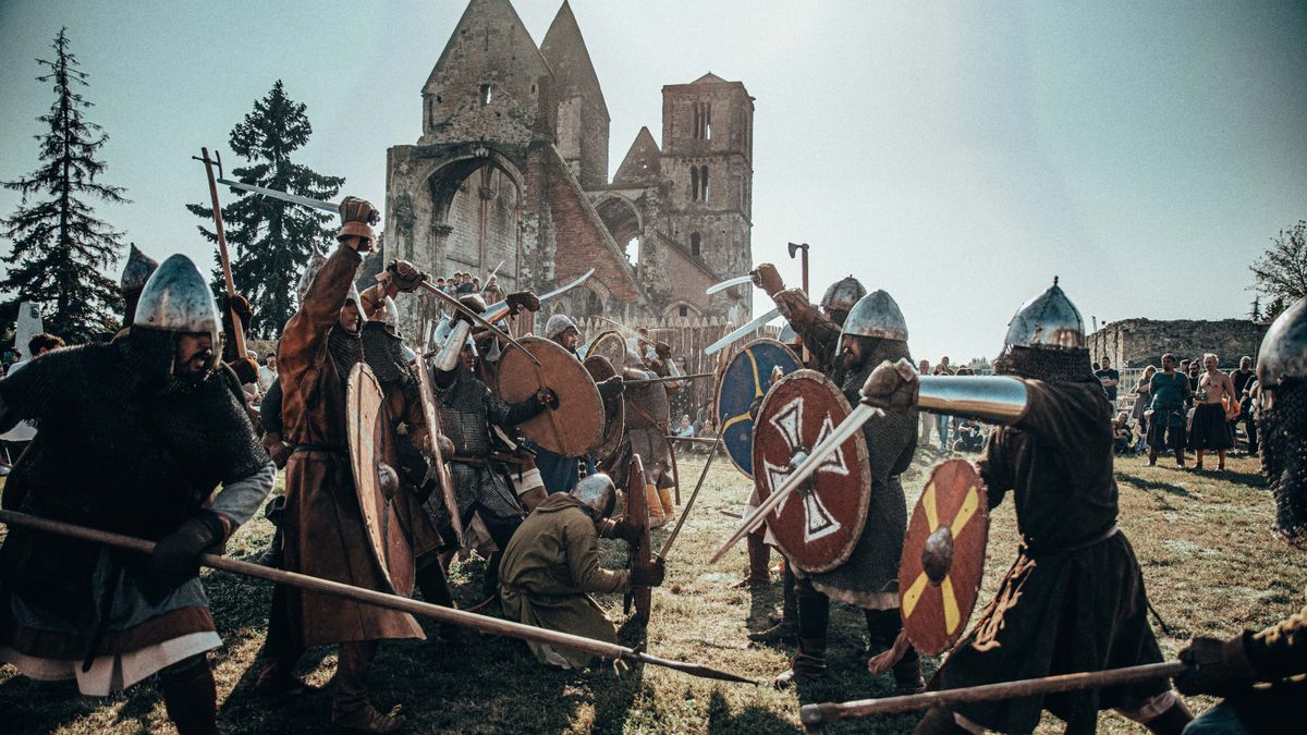 Megelevenedő középkor Zsámbékon – lenyűgöző interaktív fesztiválon jártunk