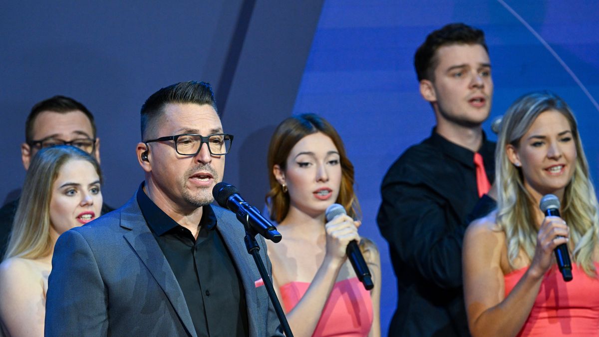 Tudja Ön, hogy kikre vagy mire utal „A bosszú népe” című szám?