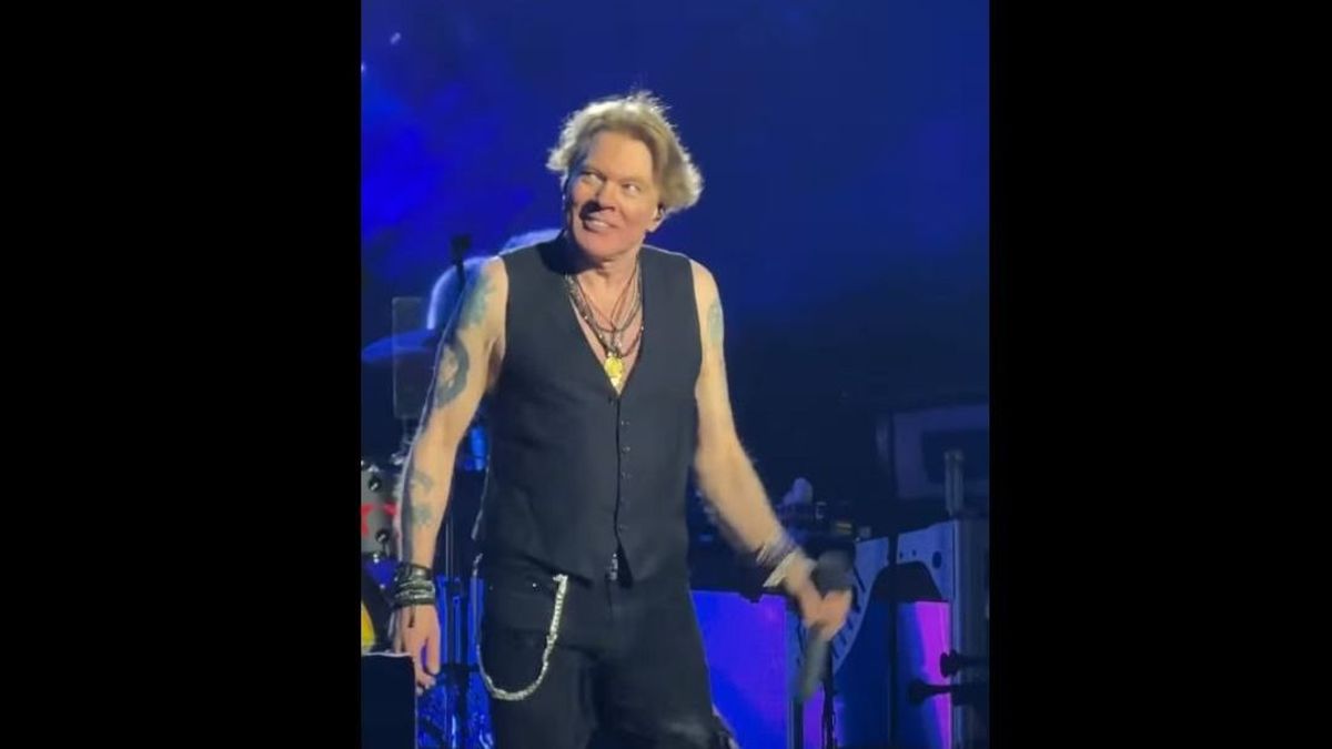 Szexuális erőszak miatt beperelték Axl Rose-t, a Guns N' Roses énekesét