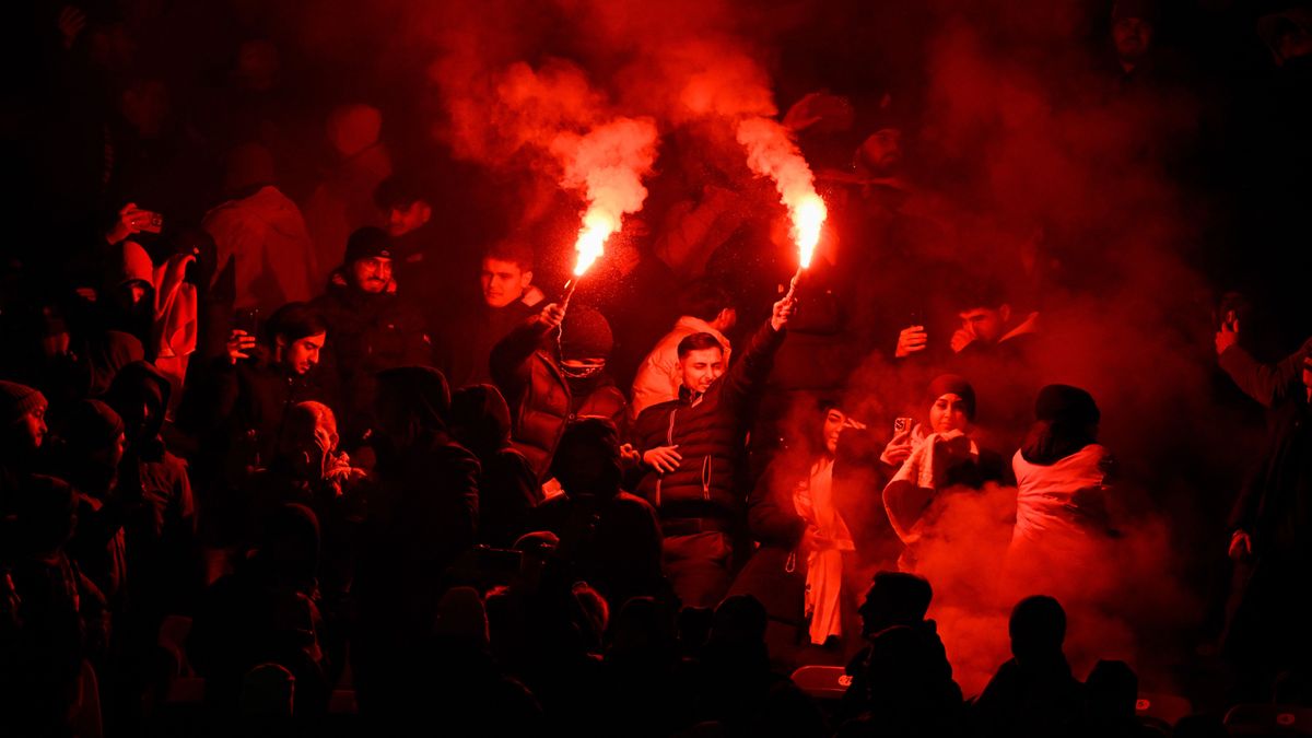 „Mintha idegenben játszottunk volna” – kiborultak a német játékosok, mert több volt a török, mint a német szurkoló Berlinben (VIDEÓ)