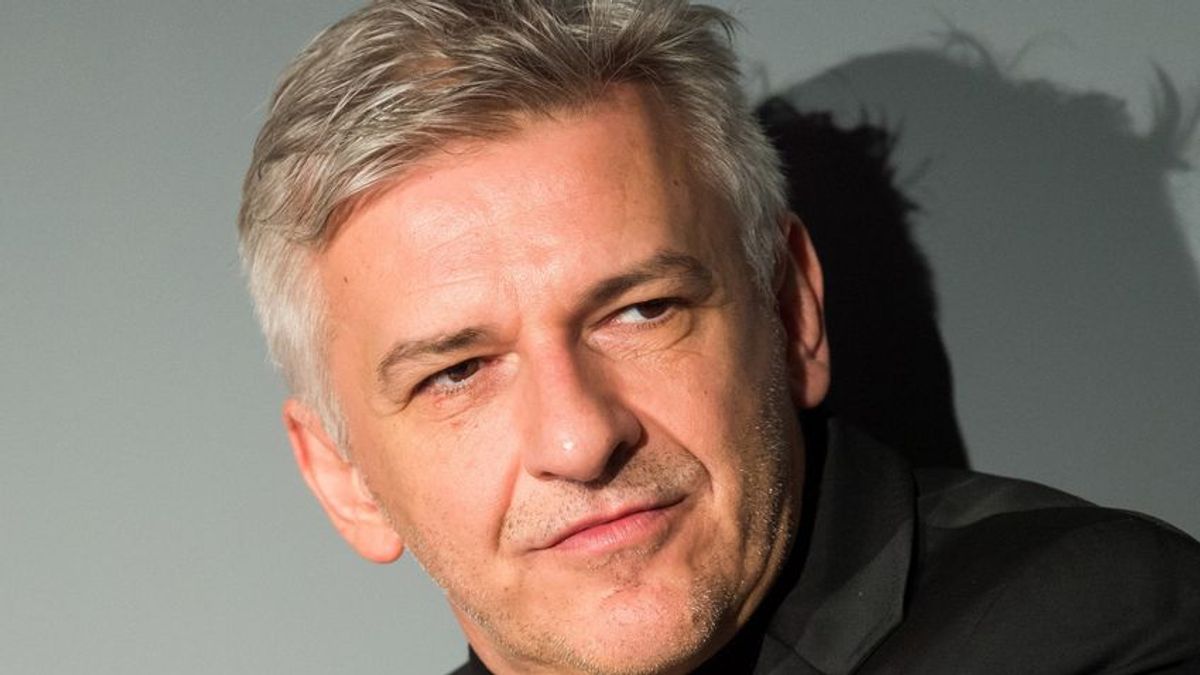 Alföldi Róbert szerint annyira szörnyű minden Magyarországon, hogy már el se mennek a családok közösen vacsorázni