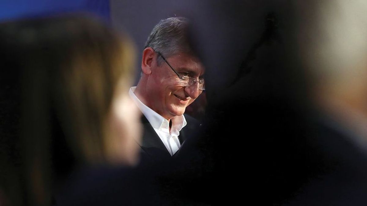 Úgy lázadnak Gyurcsány ellen, hogy közben újra és újra szövetséget kötnek vele