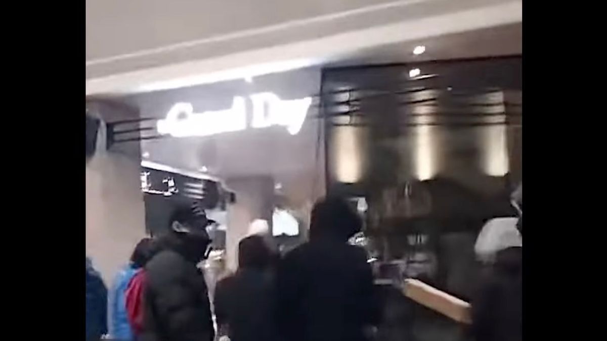 Migránsokat elszállásoló hoteleket támadtak meg Dublinban (VIDEÓ)