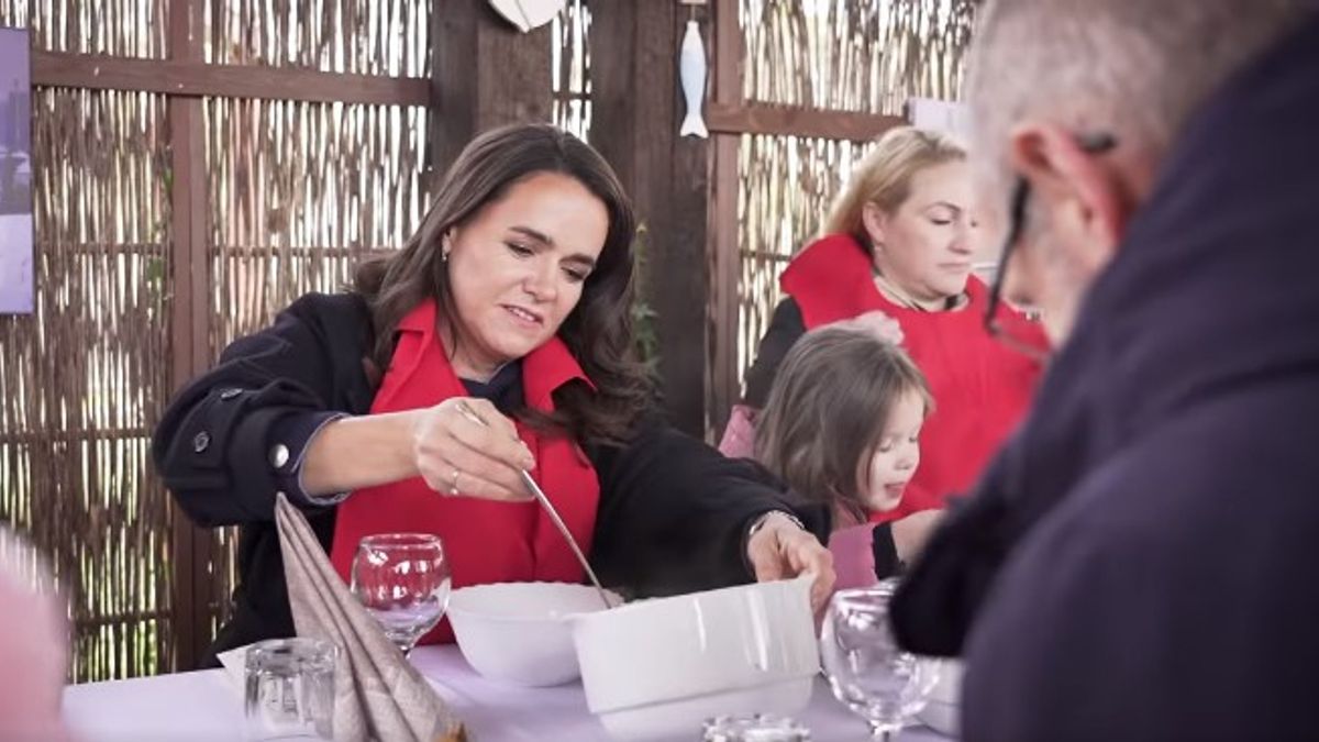 Elárulta Novák Katalin, mit gondol a szegedi halászléről (VIDEÓ)