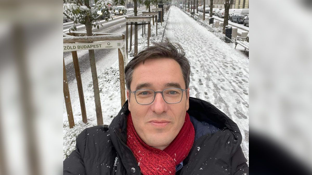 Budapest elesett, de Karácsony szerint szép a hófödte Andrássy út