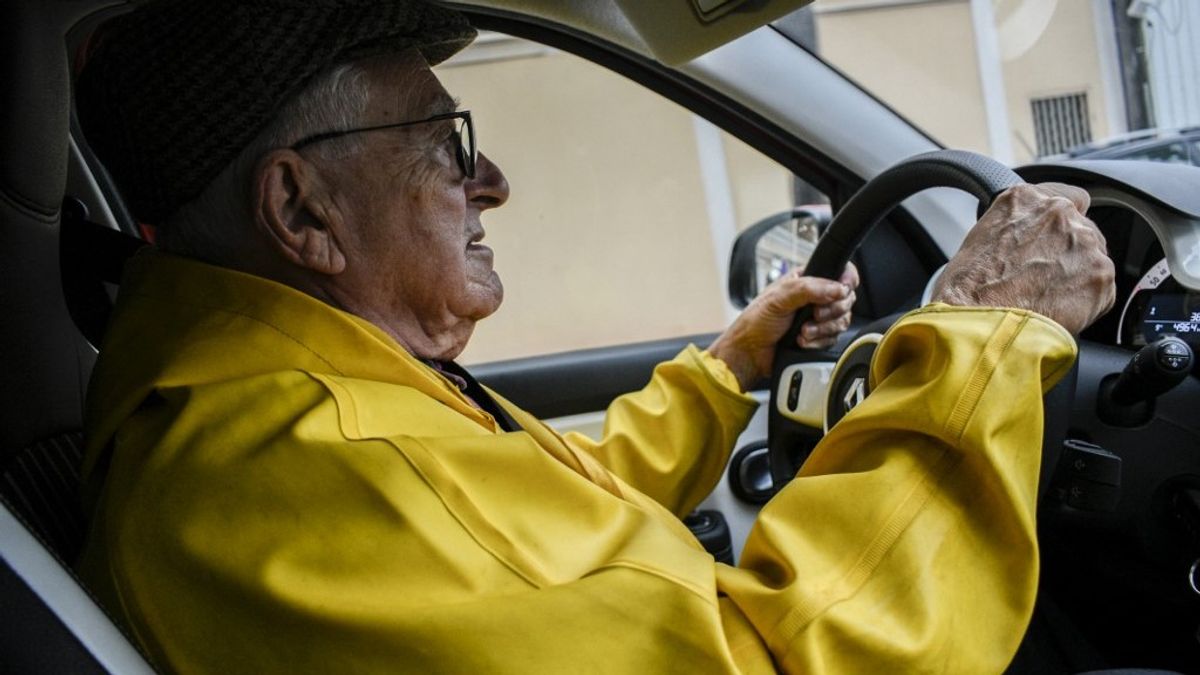 Kötelező biztosítás nélkül vezet az utakon? Ennyivel kell többet fizetnie a jövő évtől