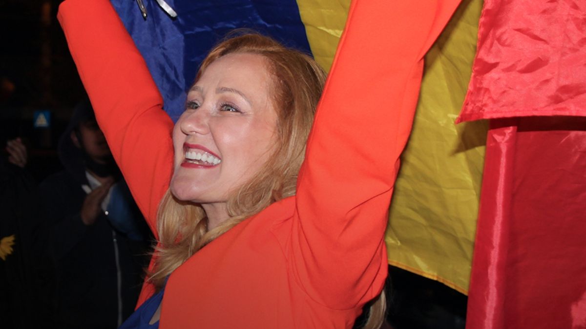 Kiállt a hagyományos családokért a román liberális politikus, le is váltották