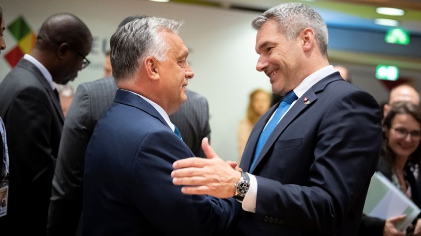 Viktor Orbán; NEHAMMER, Karl