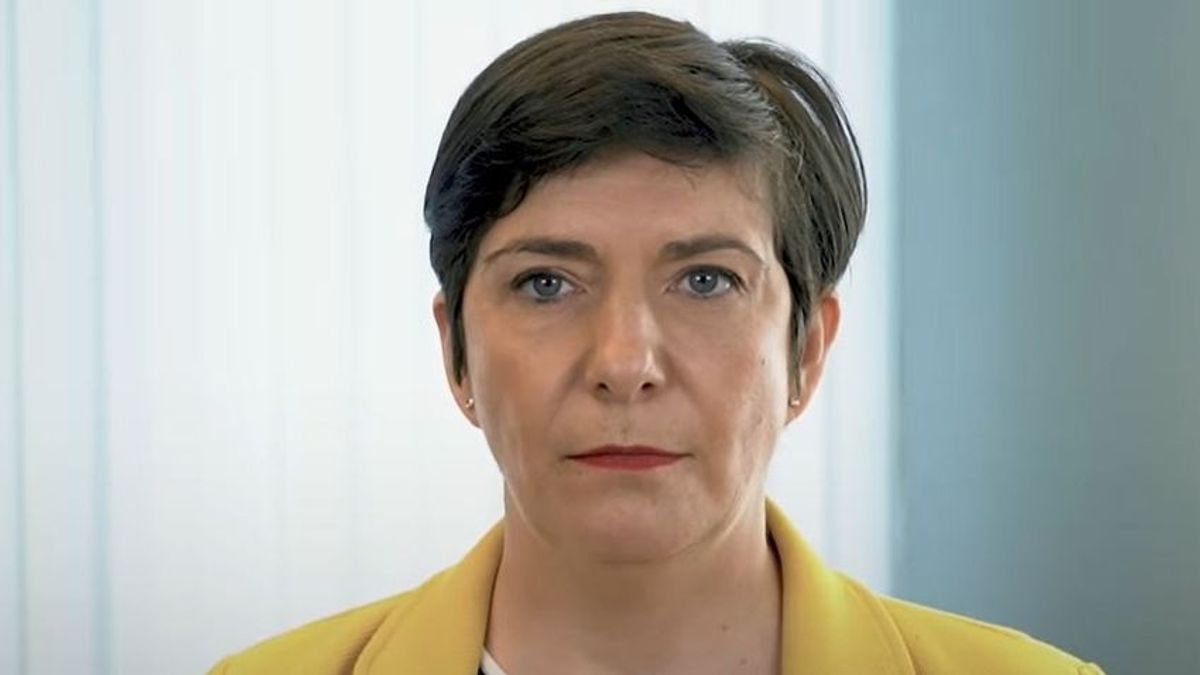 Válaszukban Molnár Csaba és Kálmán Olga is felkészületlen alsós tagozatosokat megszégyenítő hebegésbe kezdtek