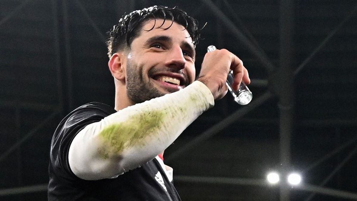 Ez a szemét magyar foci.. már megint sikert értek el...