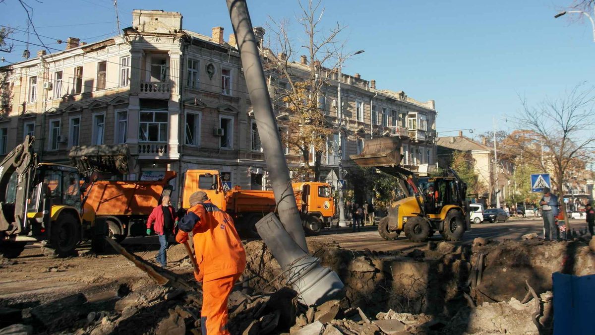 Légi csapás érte az odesszai szépművészeti múzeumot (VIDEÓ)