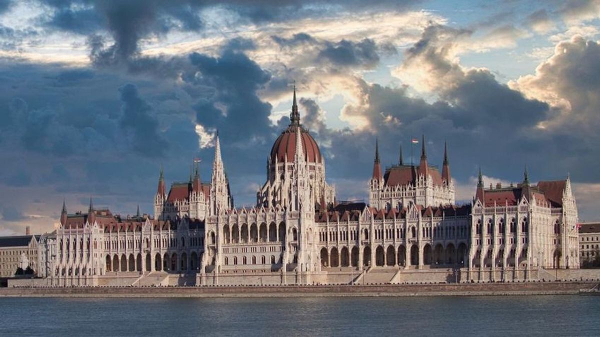 Szuverenitásvédelem: stoptábla a külföldi befolyásszerzés és politikai korrupció előtt
