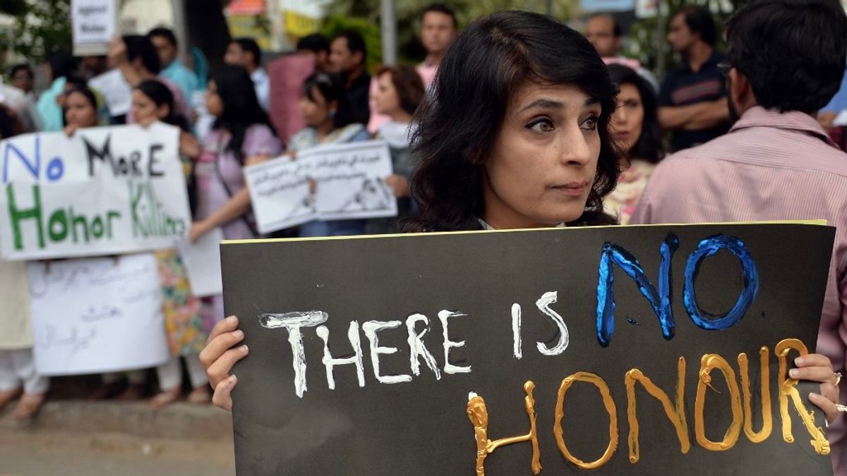 „Becsületgyilkosság”: fejbe lőtte a lányát, csak mert fiúkkal szerepelt egy képen